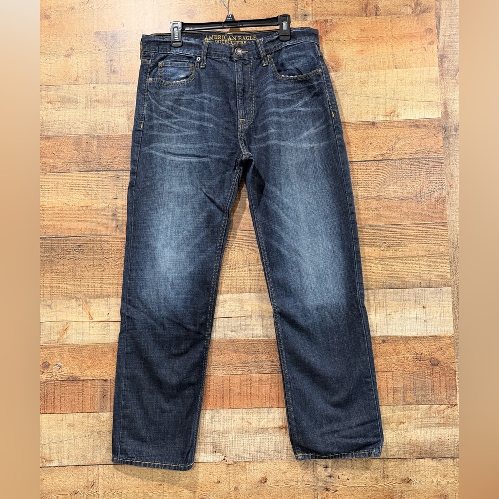 American Eagle Men's Dark Wash Relaxed Straight Jeans Sz 33 (Waist measures 36”)